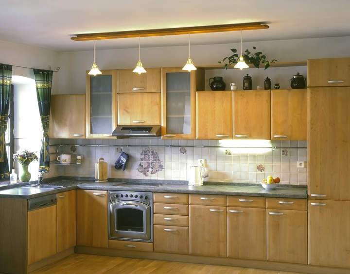 Pertubuhan cahaya yang betul di dalam foto dapur