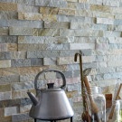 Hiasan dinding batu dapur