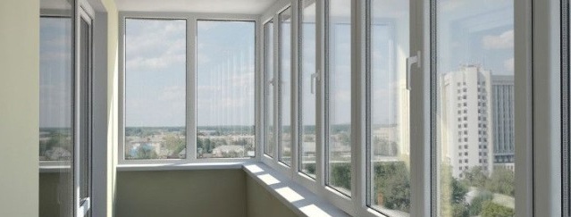 Verglasungsoptionen für Loggien und Balkone