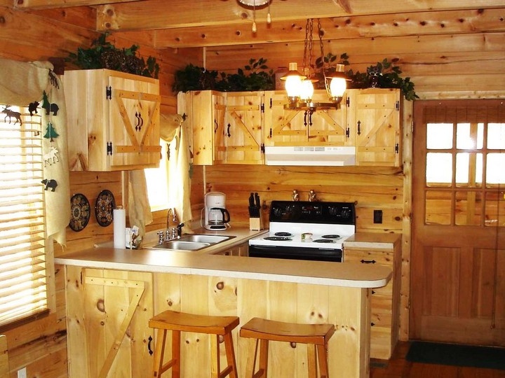 Perabot dapur kayu