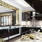Spiegel in der Art Deco-Küche