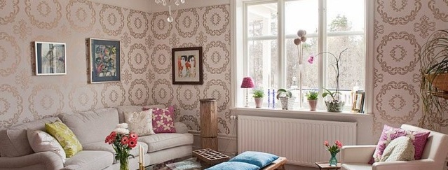 Moderne und modische Tapete im Wohnzimmer