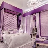 Reka bentuk dalaman dan bilik tidur ungu
