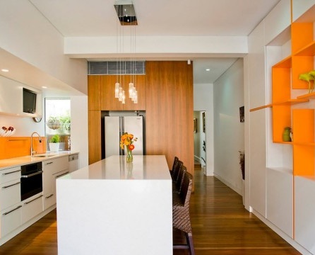 Orange Küche