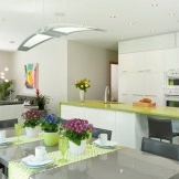 Dapur putih dengan aksen hijau muda