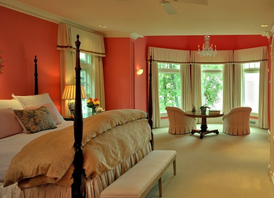 Beleuchtungsmöglichkeiten im rosa Schlafzimmer