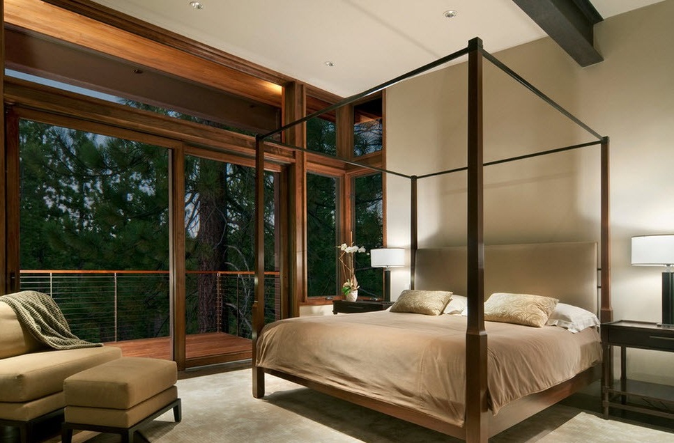 Stilvolles und luxuriöses beige Schlafzimmer