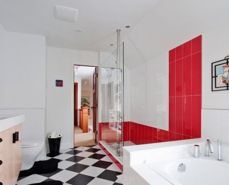 Badezimmer im modernen Stil
