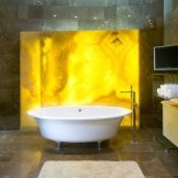 Gelb im Badezimmerdesign