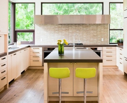 Hari ini, reka bentuk dapur adalah berdasarkan perabot modular.
