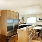 Küchendesign mit eingebauten Kühlschrankmöbeln