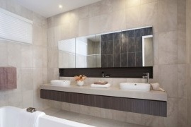 Spiegel für ein modernes Bad