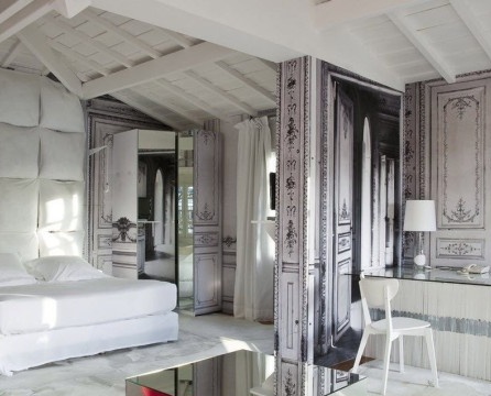 Bilik tidur asal di sebuah rumah negara di Perancis