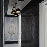 Eisbär an der Wand