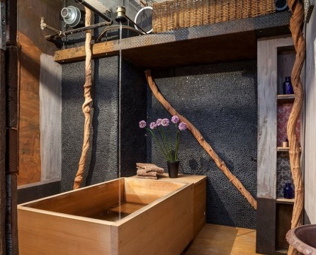 Rechteckige Badewanne aus Holz