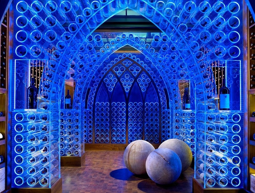 Das Innere des Weinkellers im Stil orientalischer Erzählungen
