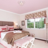 Die Zärtlichkeit des rosa Schlafzimmers
