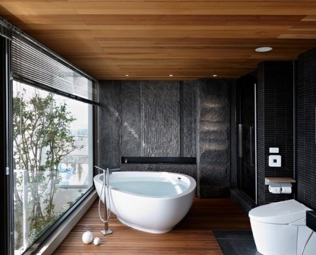 Motif semulajadi dalam reka bentuk bilik mandi