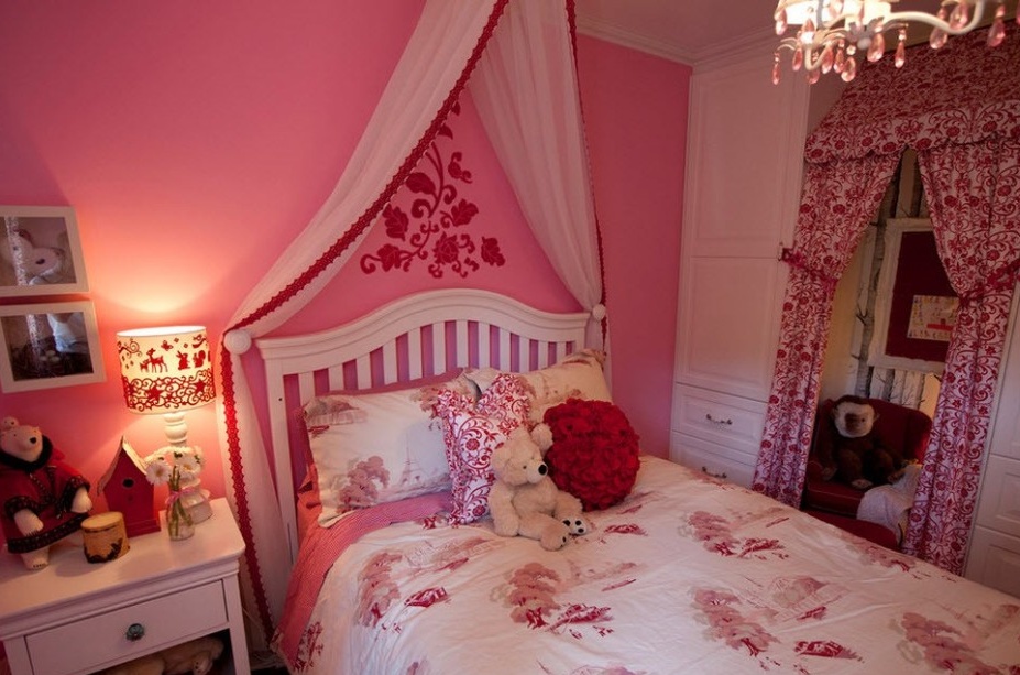 Schlafzimmer für einen Barbie-Fan