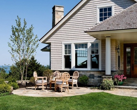 Country Cottage with Patio