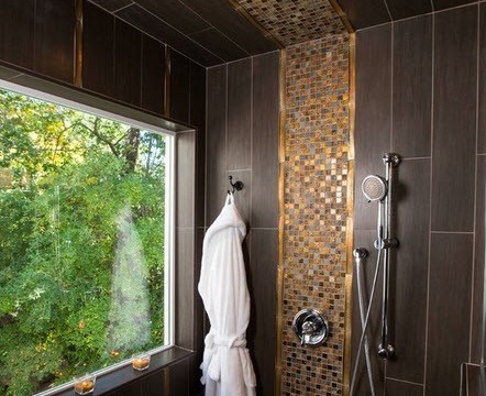 Verwendung von Mosaiken in der Dusche